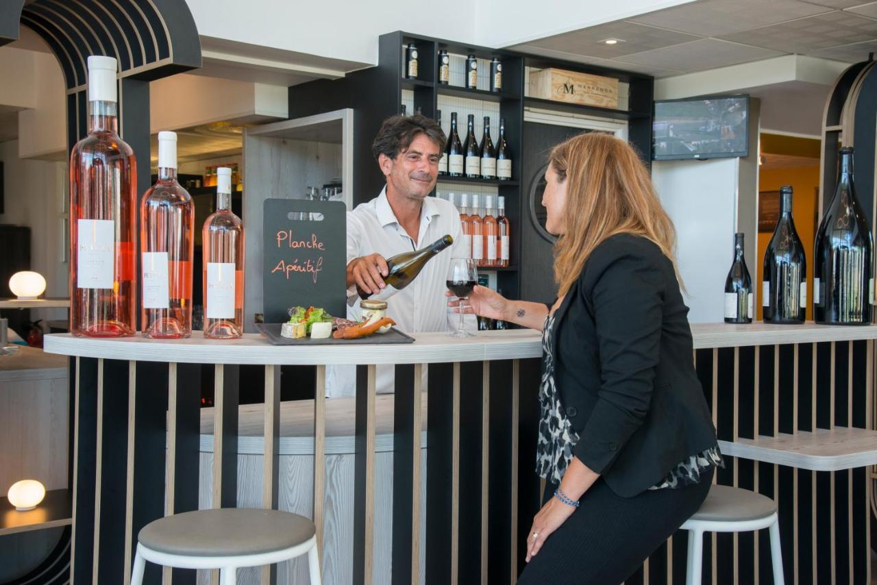 Ibis Styles Pertuis Portes Du Luberon Bagian luar foto