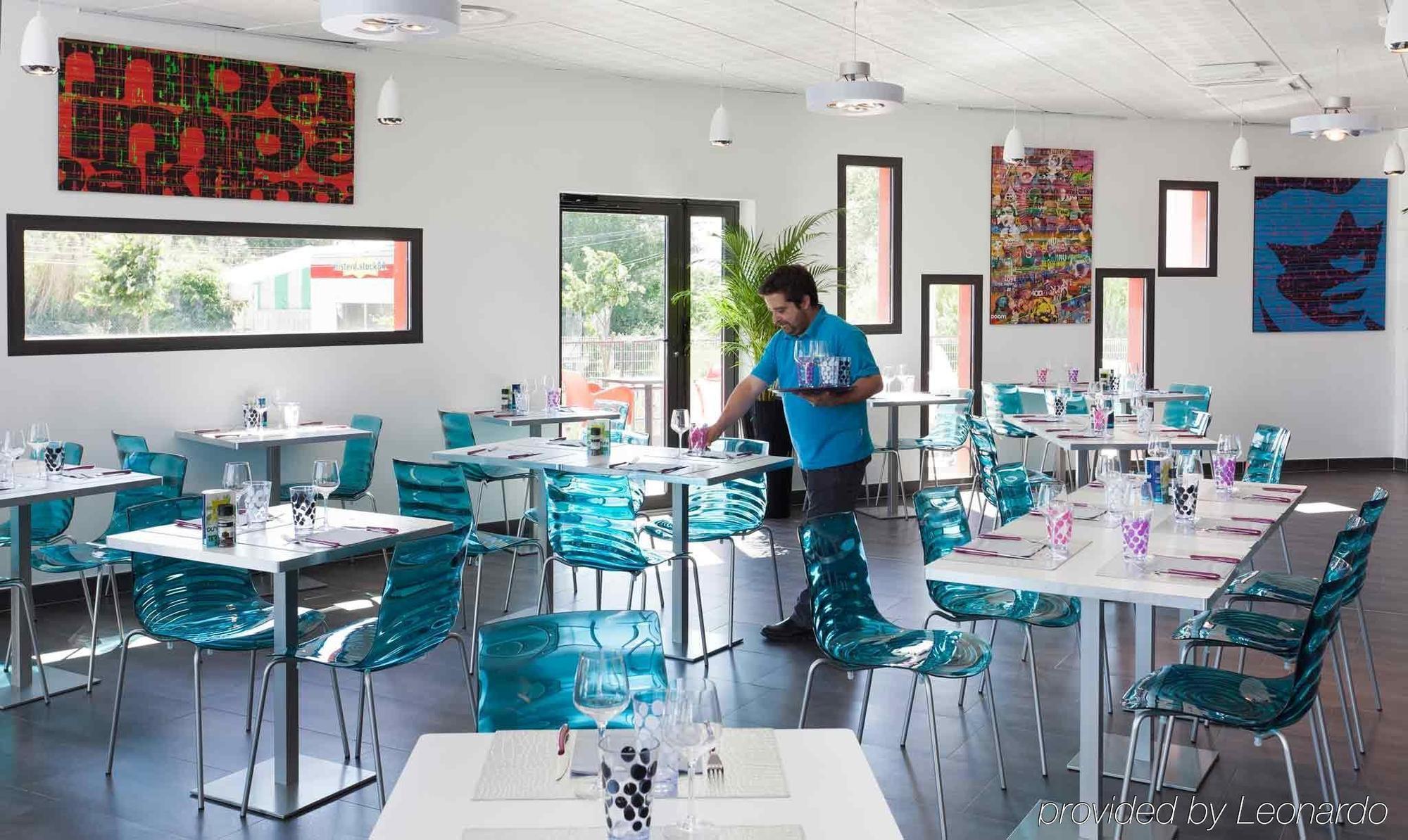 Ibis Styles Pertuis Portes Du Luberon Restoran foto